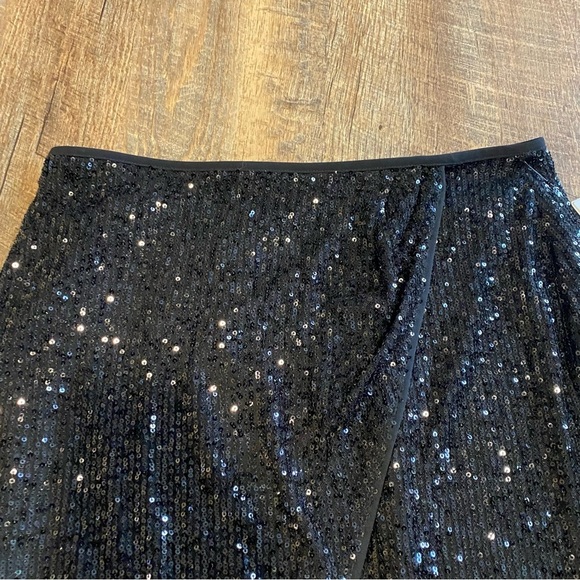 NWT Calvin Klein Black Sequin Skirt Size 6 - Picture 2 of 8